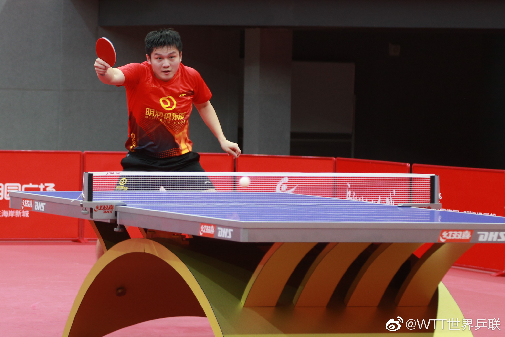 爱游戏官网包含上海申花转会期复出首秀，志在德甲名次提升，引发热议，年轻球员得到机会的词条